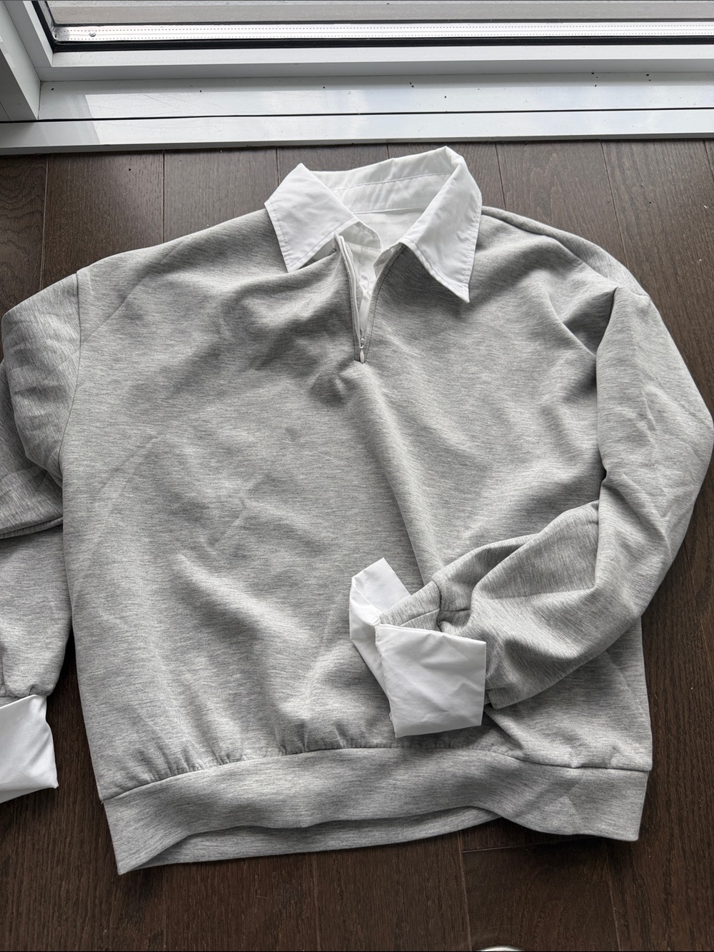 Oversize Grey quarter zip sweater with White Collar
